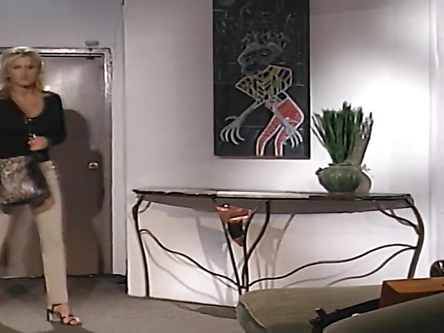 Hot sex with 2000's sexiest babes Farrah and Alexandra Quinn