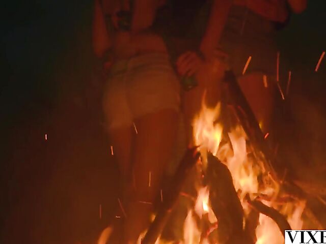 Caribbean outdoor threesome on vacation with Addie Andrews and Cayenne Klein