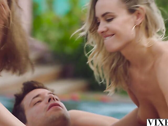 Caribbean outdoor threesome on vacation with Addie Andrews and Cayenne Klein