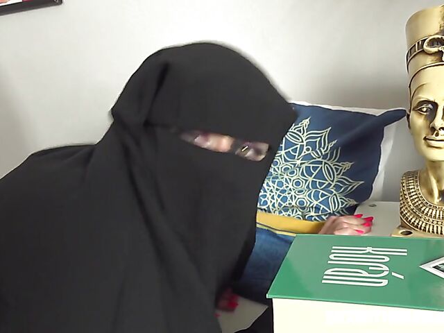 No face hijab sex with clothed muslim woman Lilly Joy