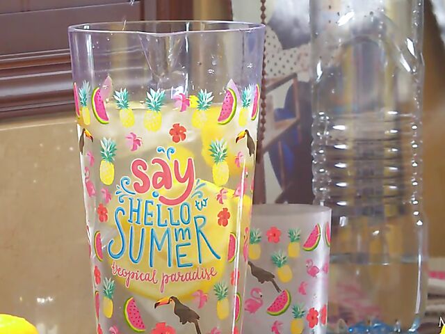 Rebecca Volpetti - Slim summer girl masturbates in the kitchen