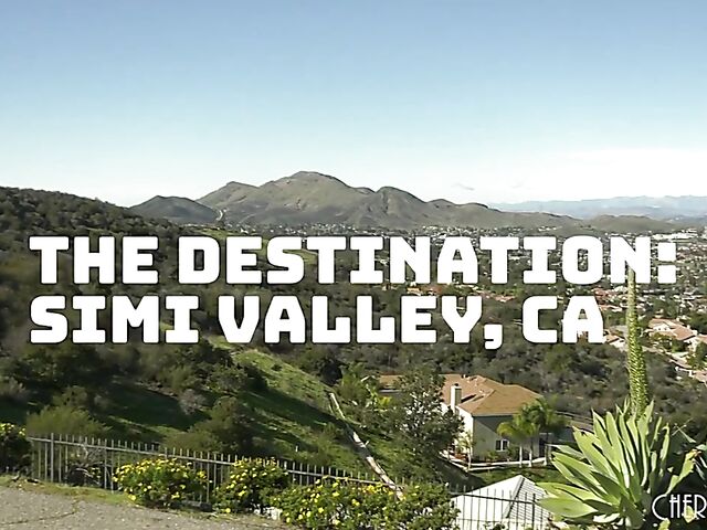 Lesbian police woman Karma RX loves Vanna Bardot's pussy