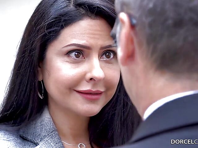 Mariska - Clothed MILF anal sex experience with her hot lover