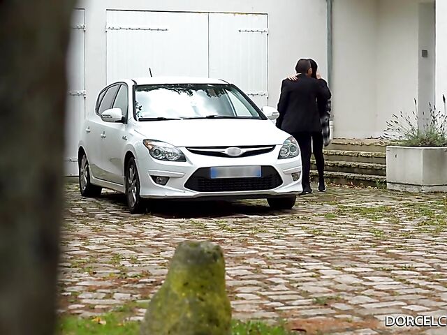 Mariska - Clothed MILF anal sex experience with her hot lover