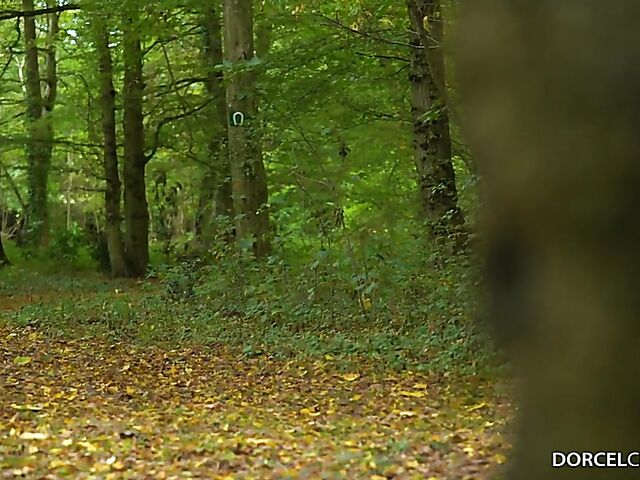 Mariska - Clothed MILF anal sex experience with her hot lover