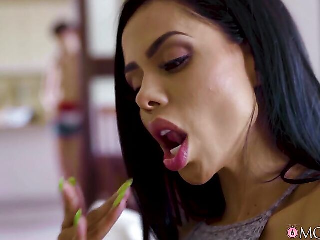 Latina lesbian Canela Skin eating Caomei's bush