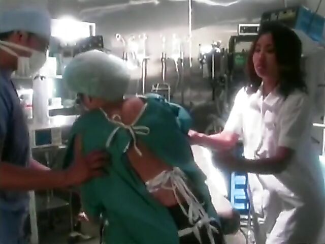 Gorgeous classic pornstars Kira Kener, Taylor St Clair, and Allysin Chaynes go at it in Breathe (2001)