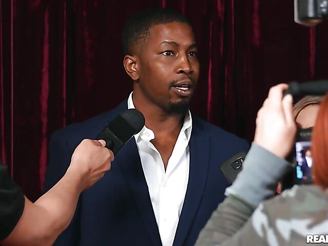 Carmen Valentina - MILF interracial high heels fuck on the red carpet