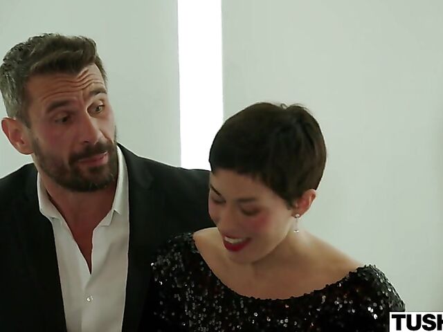 Hard intense anal with elegant, slim babe Avery Cristy