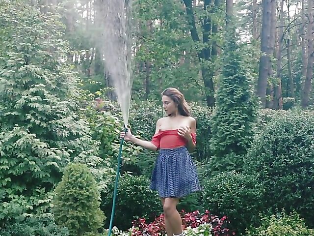 Outdoor solo strip tease in the garden with perfect babe Belka