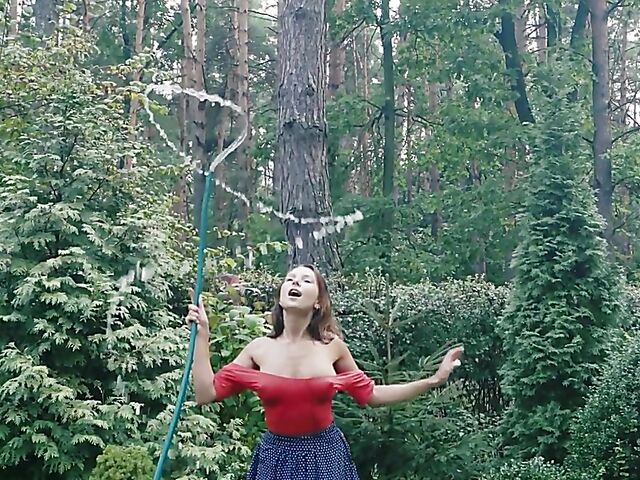 Outdoor solo strip tease in the garden with perfect babe Belka