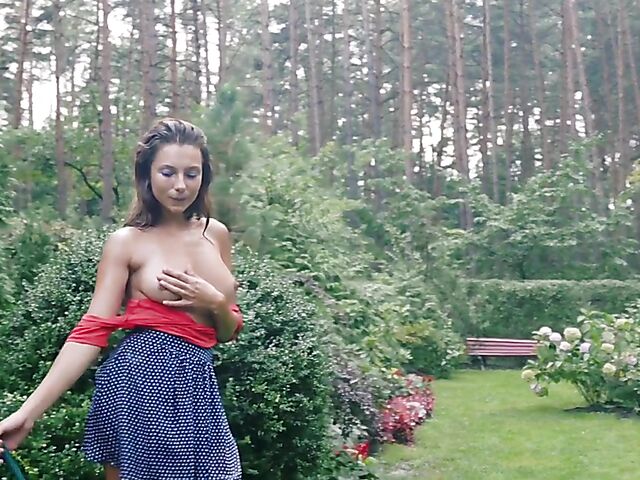 Outdoor solo strip tease in the garden with perfect babe Belka