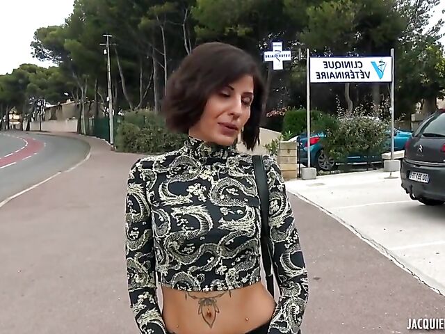 Tattooed French slut from Marignane Alya gets her pierced pussy plowed