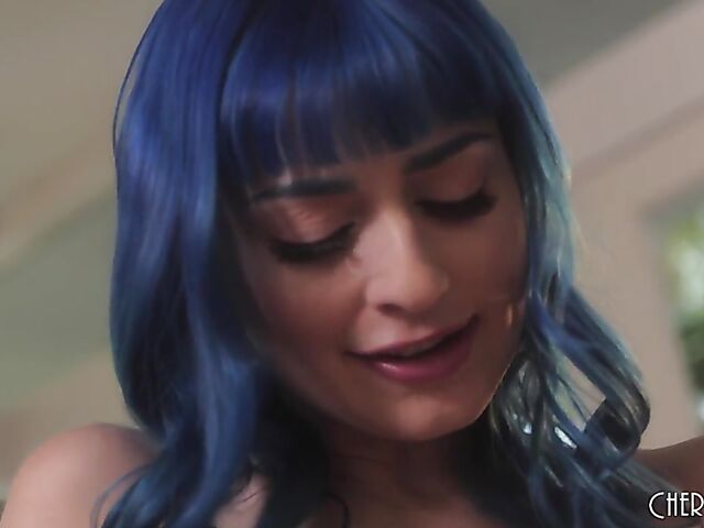 Solo lingerie and dildo porn with blue-haired goddess Jewelz Blu