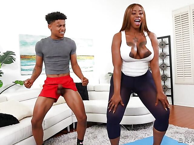 Lil D's crazy workout session with big booty ebony Victoria Cakes