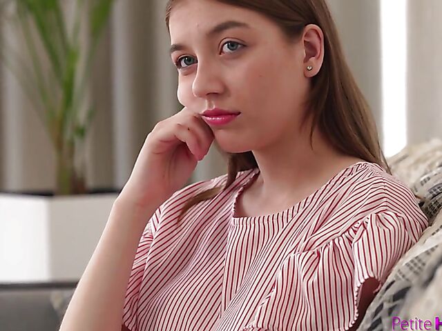 Natural tits teen girl Eliza Thorne sucks and fucks a skinny guy