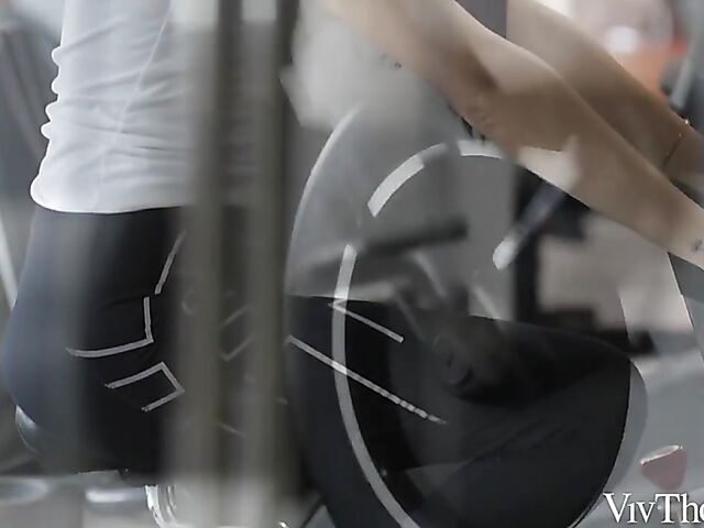 Lesbian gym babes Alyssa Bounty and Kinuski get it on