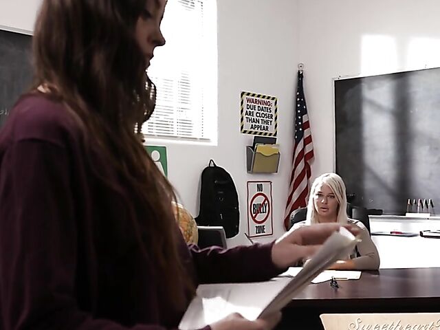 Lily Glee kissing and licking her lesbian teacher London River