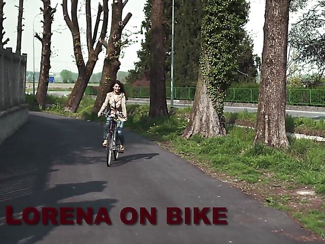 Romantic bike ride and sensual fingering solo with Lorena