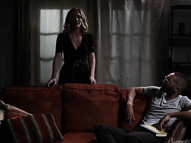 Going to bed with small tits MILF Mona Wales