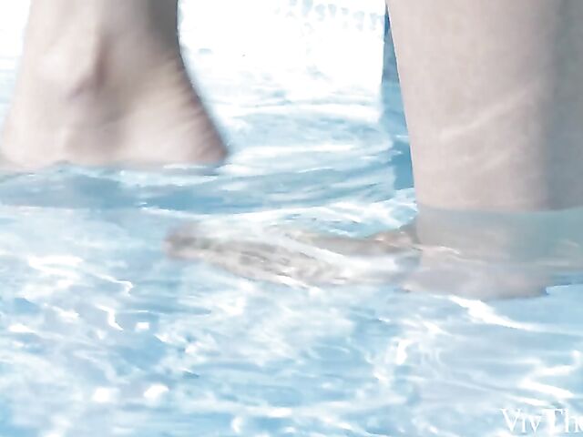 Viv Thomas lesbian babes Dolly Diore and Nicole Smith do it outside