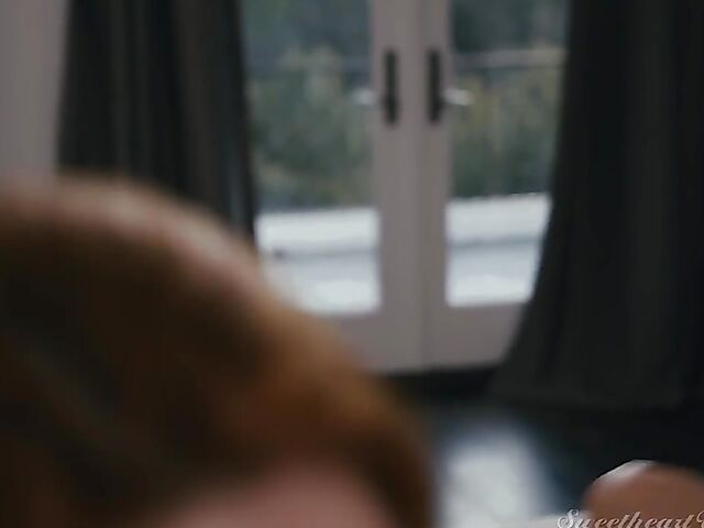 Horny lesbians Adriana Chechik and Lacy Lennon go wild