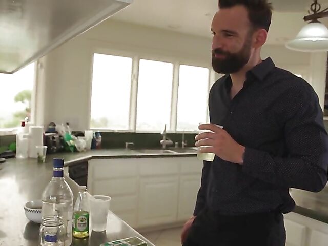 Kit Mercer - Sexy MILF threesome with pizza delivery girl Aria Lee