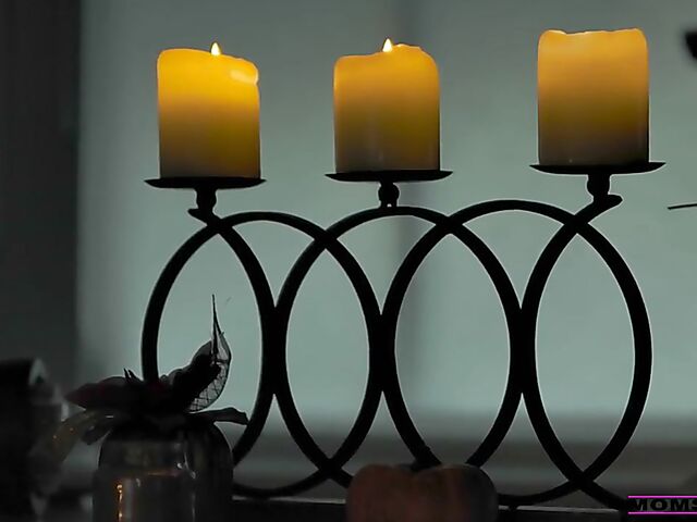 Unthinkable MILF teen threesome after dinner with Kiara Cole and Reagan Foxx