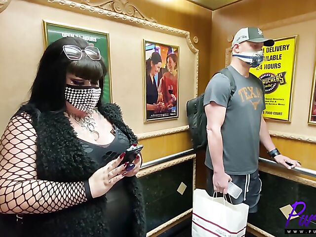 In bed with raven-haired BBW slut Sasha Syren