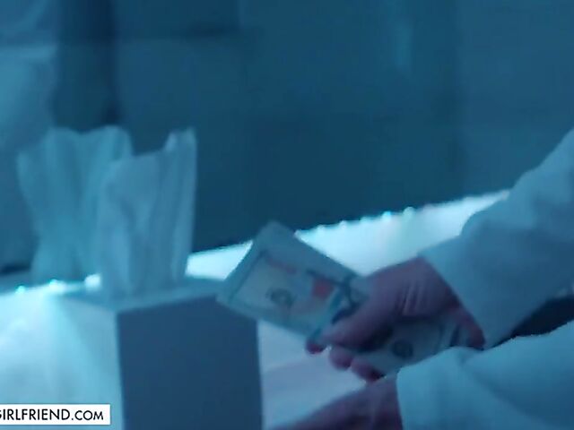 MILF escort with big boobs Reagan Foxx doing her job