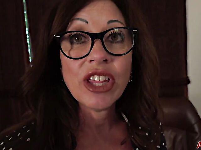 Your interview with mature JOI enthusiast Samy Rodriguez who wants you to masturbate with her