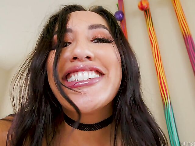 Blue stockings DP with saucy brunette Chloe Amour