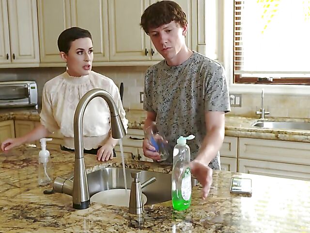 Kenzie Taylor & Olive Glass - Two milf foursome with stepsons 