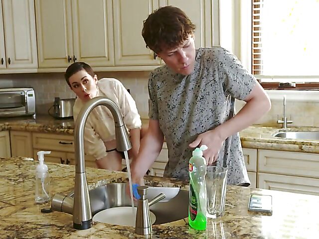 Kenzie Taylor & Olive Glass - Two milf foursome with stepsons 