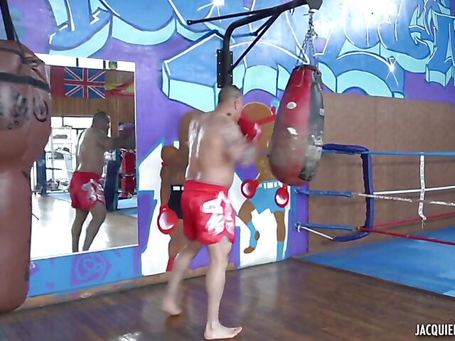 Polly Pons - Petite Thai anal in the ring after boxing workout