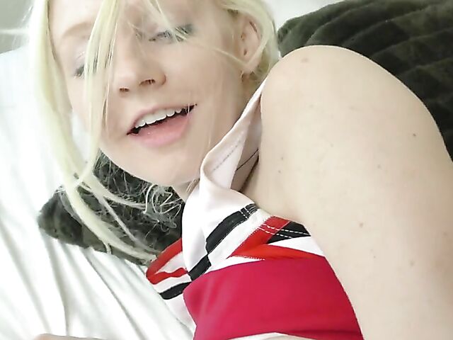 Blonde cheerleader Jenna Fireworks eats ass and fucks