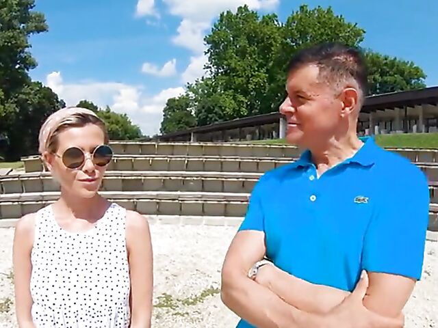 Subil Arch - Cute petite MILF POV banged