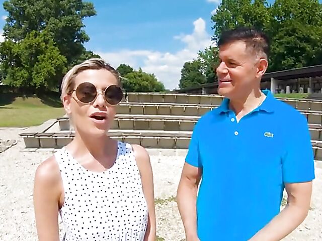 Subil Arch - Cute petite MILF POV banged