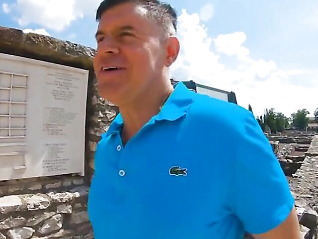 Subil Arch - Cute petite MILF POV banged