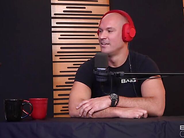 Lilith Morningstar - MILF pornstar interview podcast with self rope bondage and live fuck