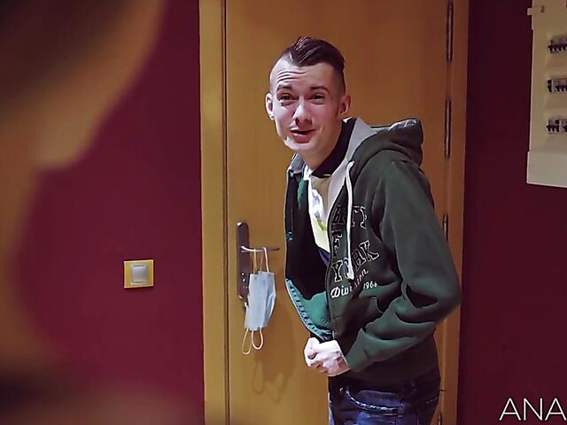 Mom boy anal with Francys Belle and Sam Bourne