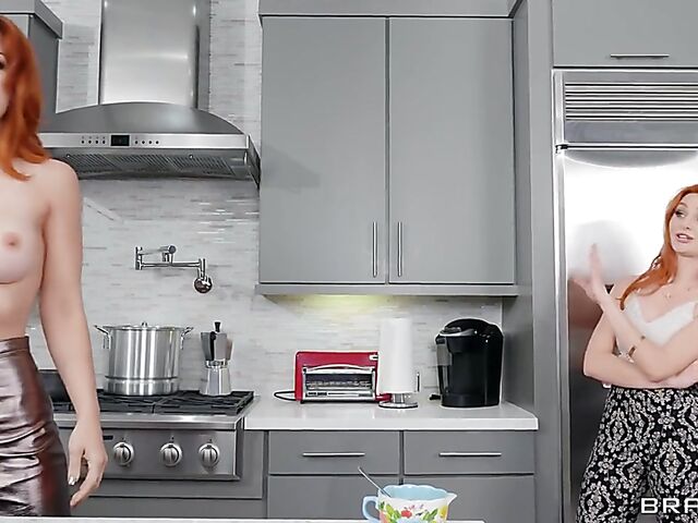 Redhead lesbians Molly Stewart and Lacy Lennon go wild on Thanksgiving