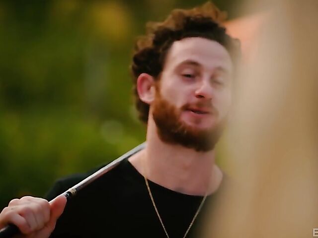 Skinny blonde Lily Larimar can't play golf but can fuck