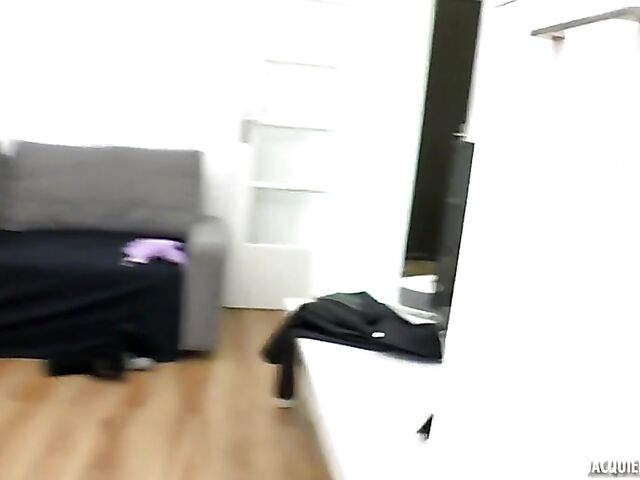 French redhead Roxy gets picked up and pounded in Marseille