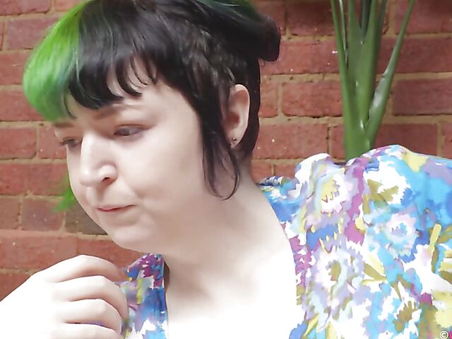 Jessa Belle - Green haired girl masturbating to sexy women from her porn magazine