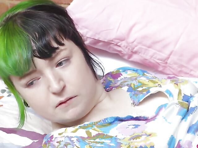 Jessa Belle - Green haired girl masturbating to sexy women from her porn magazine