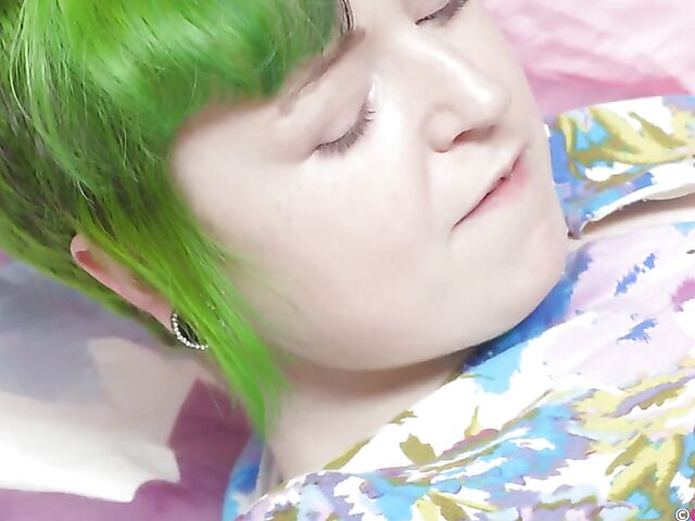 Jessa Belle - Green haired girl masturbating to sexy women from her porn magazine