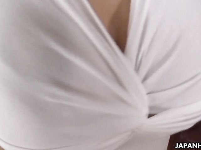 Big tits Japanese MILF beauty Reiko Kobayakawa gives head to her neighbor