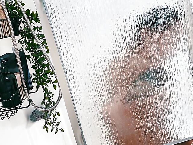 Exotic shower solo with petite Avery Black