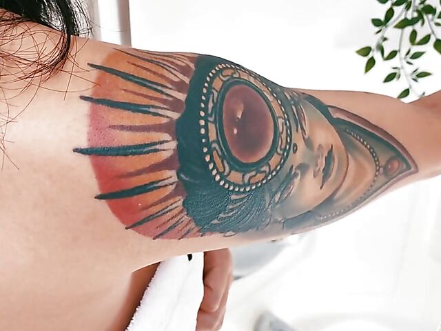 Exotic shower solo with petite Avery Black